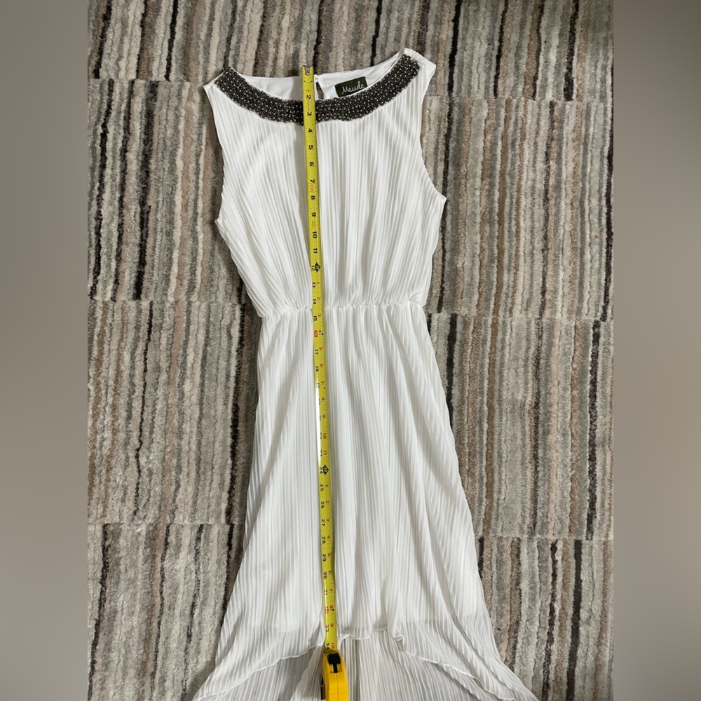 Gorgeous Hi-Lo beaded neck dress - Small - Picture 4 of 8